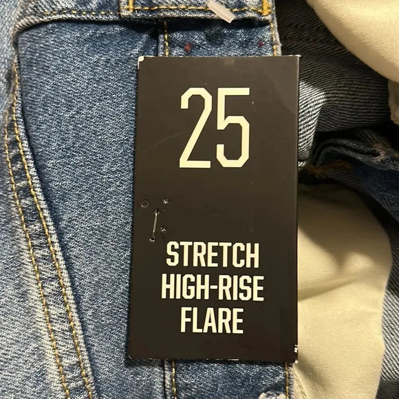 Urban Outfitters High Rise Ripped Flared Jeans Size 25 - Picture 15 of 15